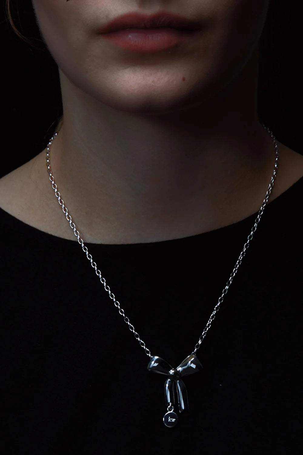 BOW PENDANT