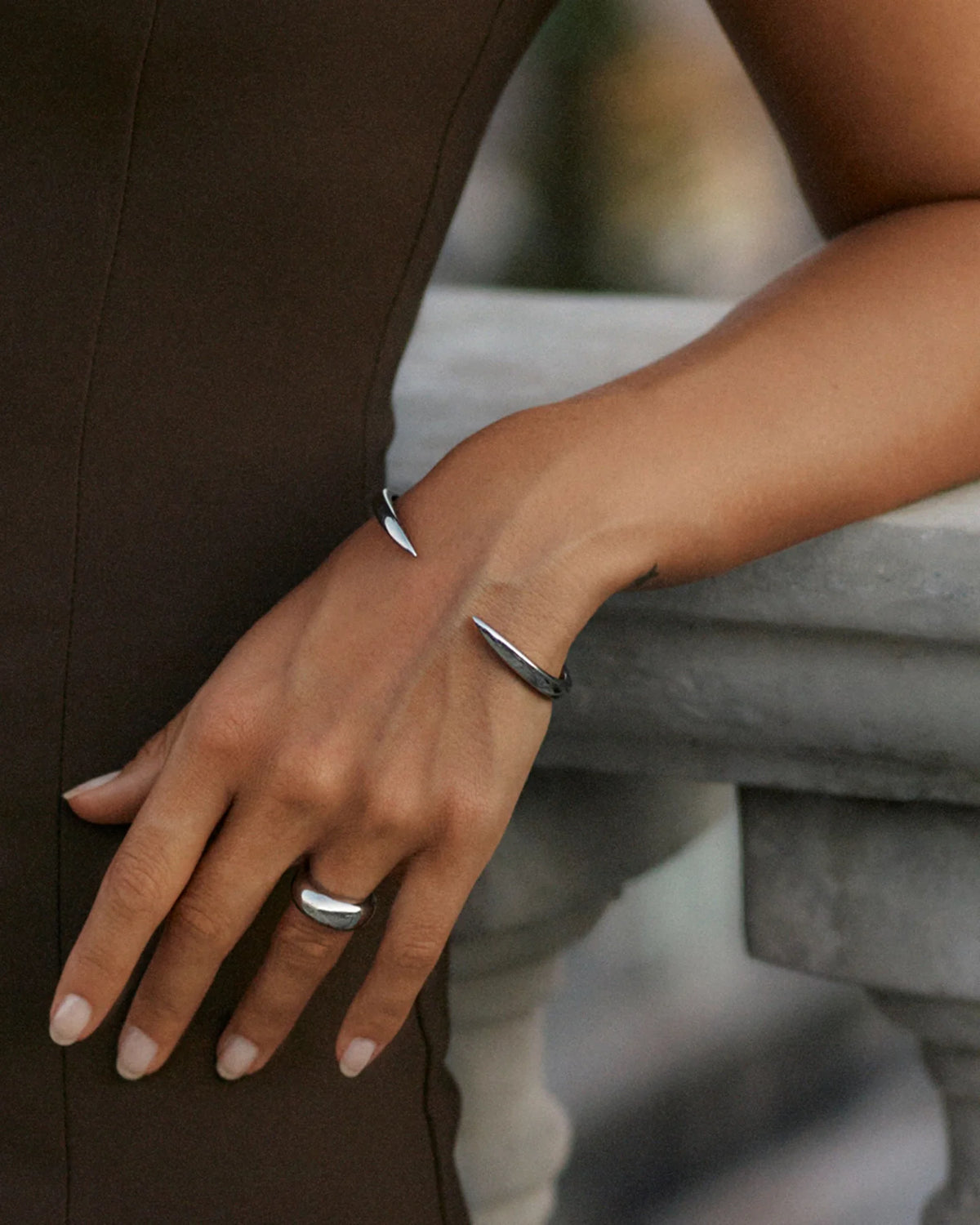 CREST BANGLE