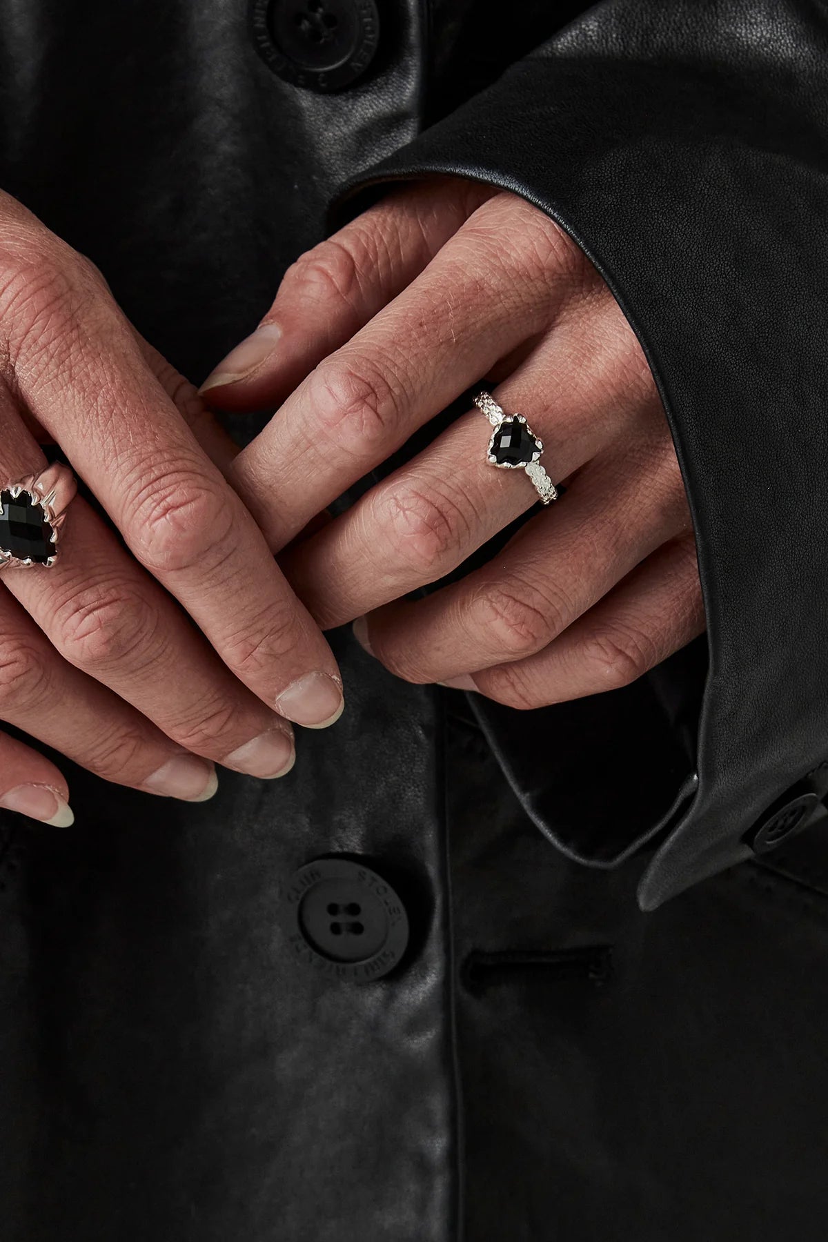 MINI CLAW RING ONYX
