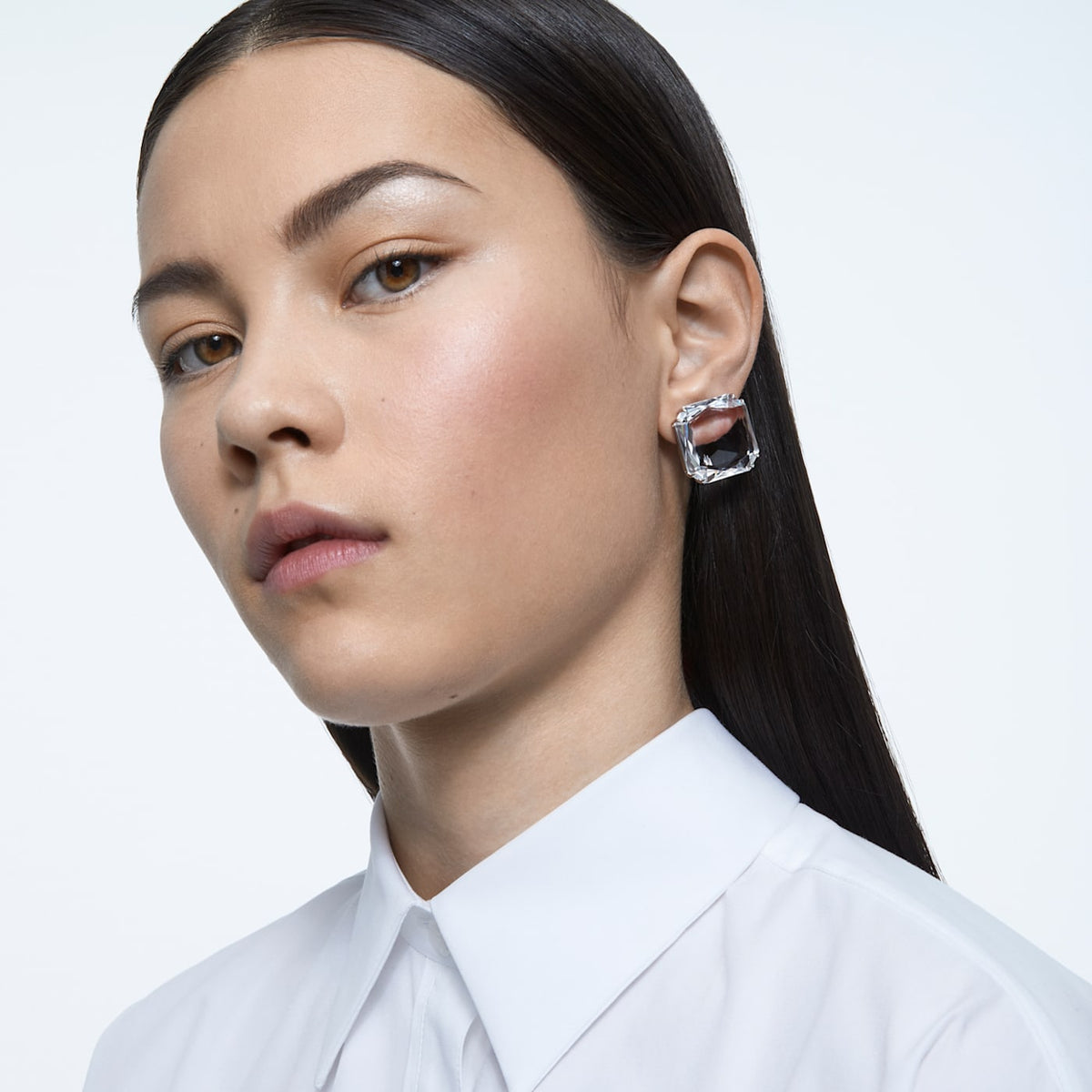MESMERA EARRING SQUARE SINGLE - WHITE, RHODIUM