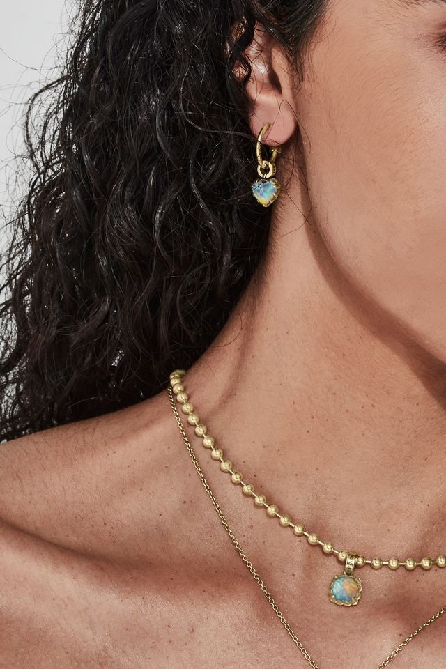 LOVE ANCHOR EARRING OPAL